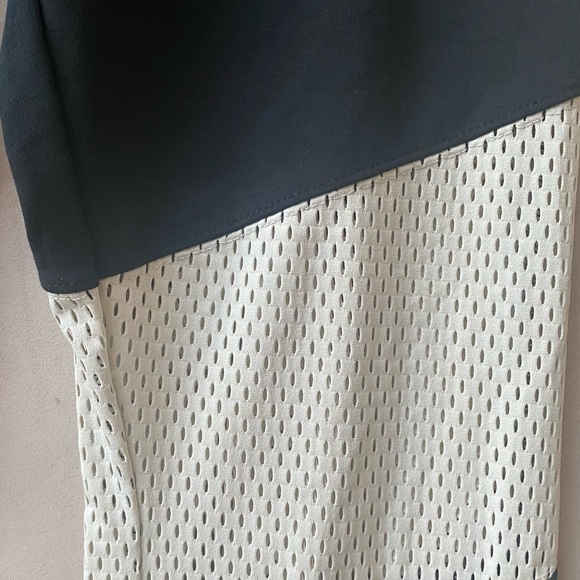 Nike jogger with mesh panel & zipper - Picture 3 of 3